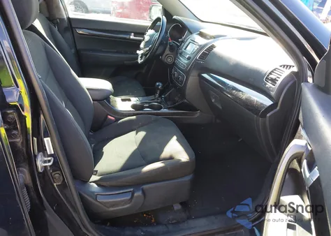 2015 Kia Sorento Lx из США, поврежденный, VIN 5XYKT4A64FG635414